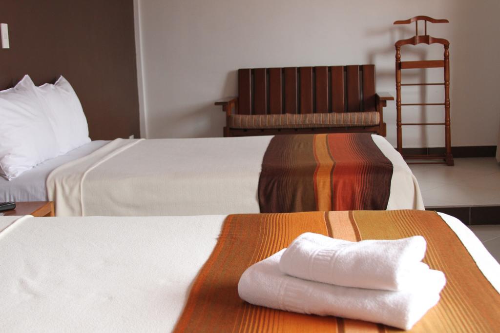 Hotel Casa Sakiwa Machachi Екстер'єр фото